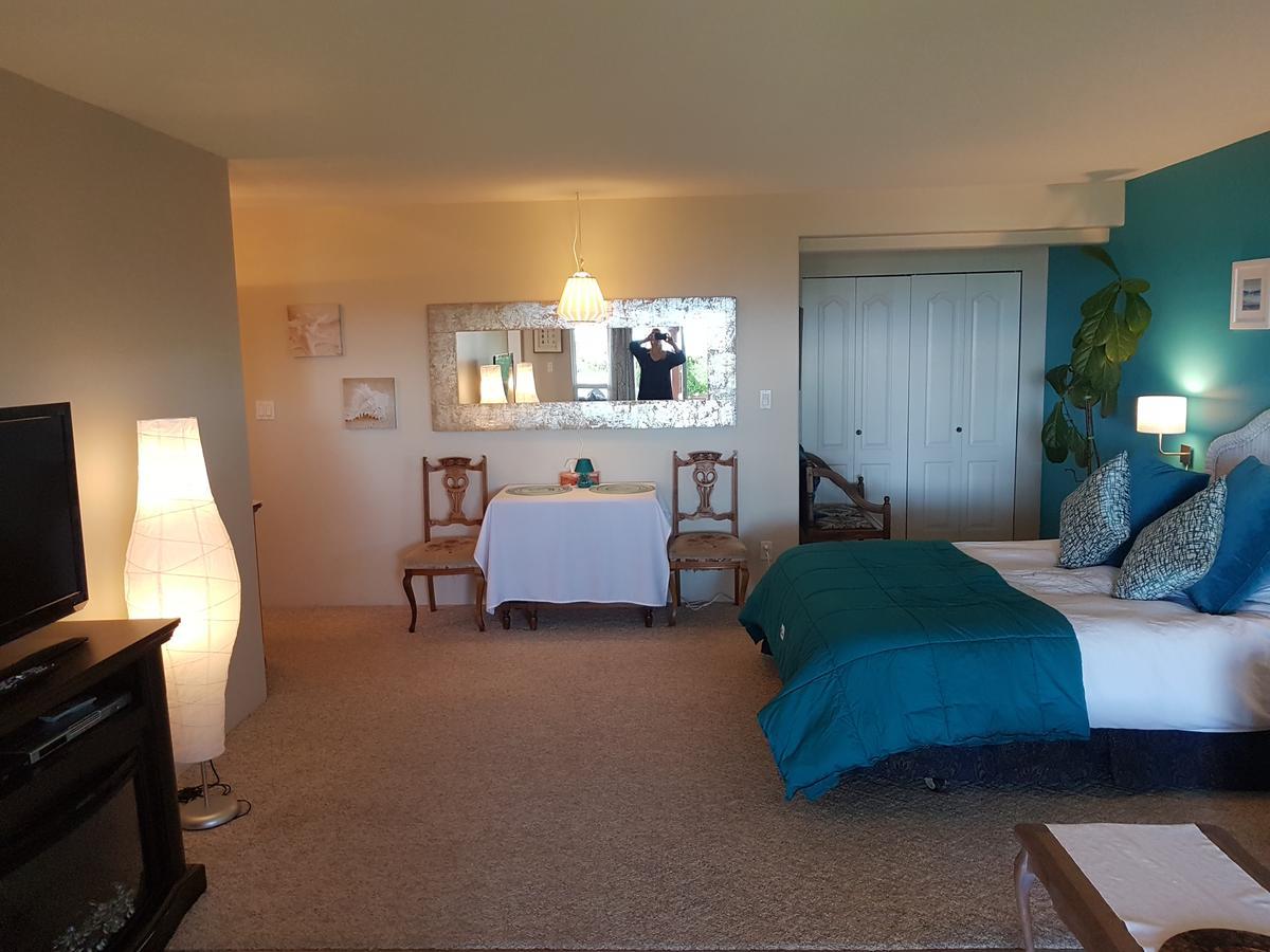 Davis Bay Bed & Breakfast Sechelt Exterior foto